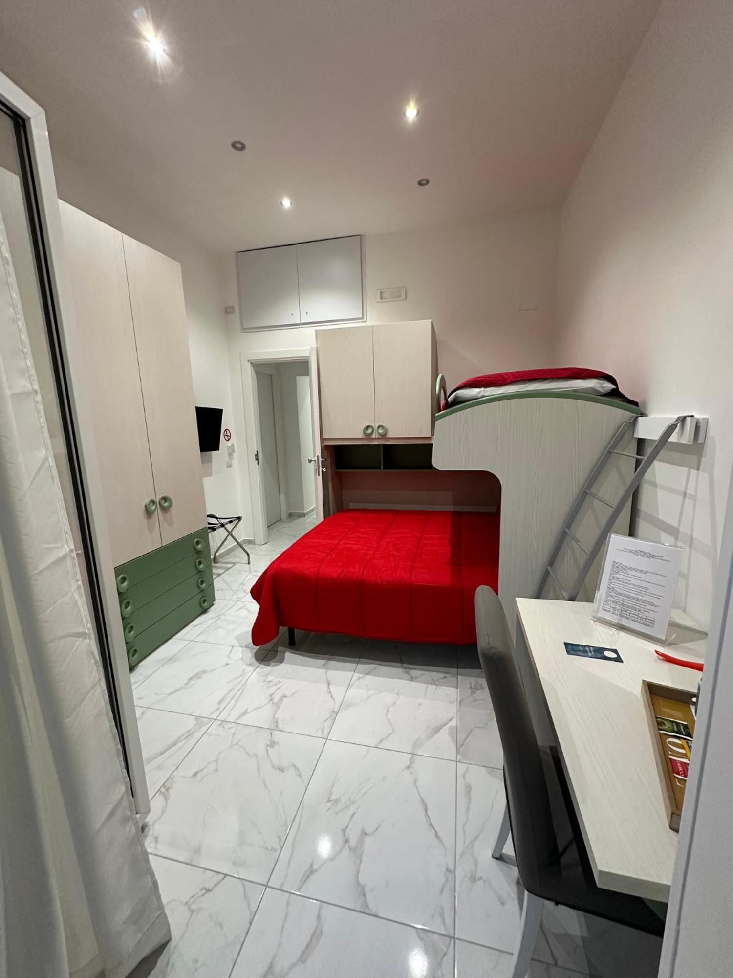 نابولي Santa Chiara Garden View B&B المظهر الخارجي الصورة