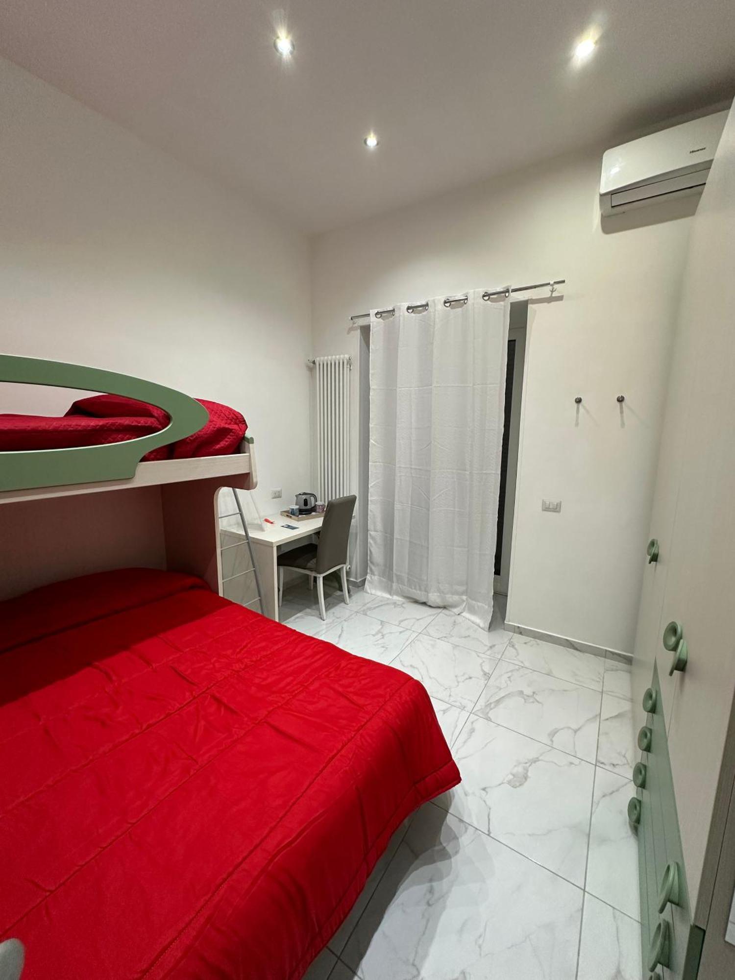 نابولي Santa Chiara Garden View B&B المظهر الخارجي الصورة