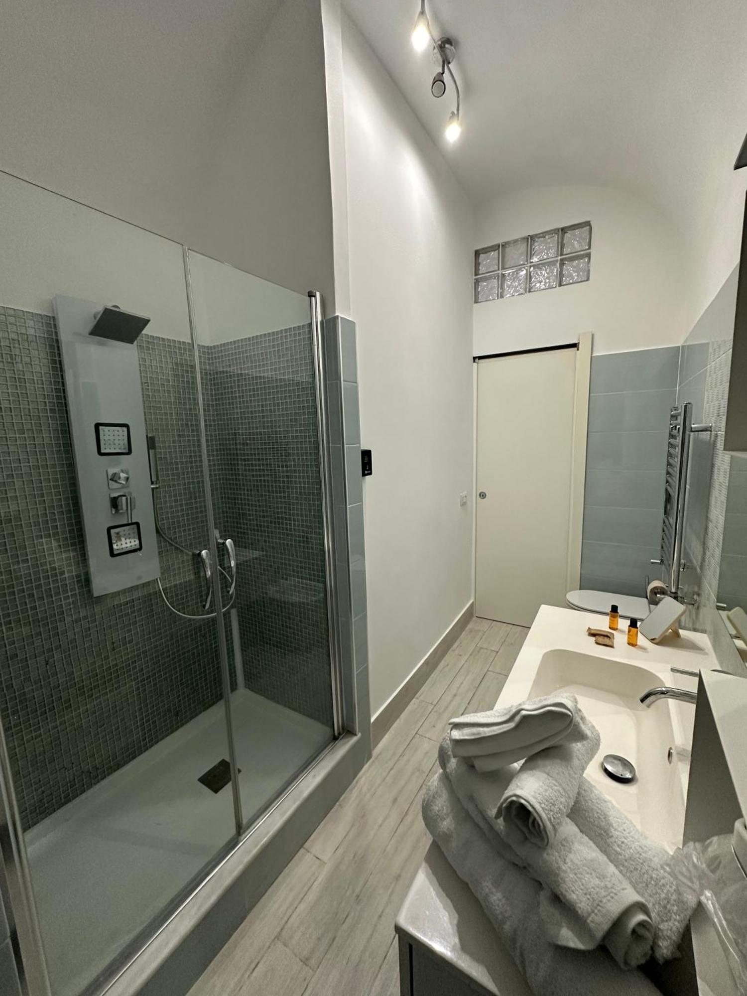 نابولي Santa Chiara Garden View B&B المظهر الخارجي الصورة